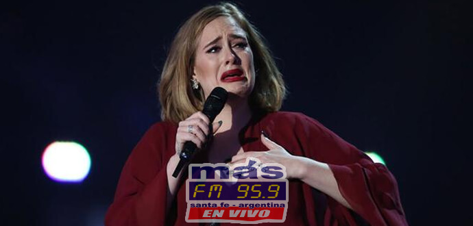 noticias adele llorando