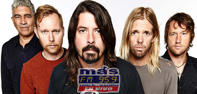 El 12 de junio de 2015, Dave Grohl líder de Foo Fighters, se cayó del escenario en Gothenburg (Suecia) y fue atendido rápidamente por un médico que estaba en el lugar. 