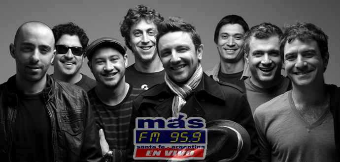 El cantante de NTVG tuvo una noche accidentada en su último show.

No Te Va Gustar (NTVG), tuvo una noche accidentada en el Club Tesioreri durante su presentación en la ciudad de Catamarca. 

Mientras interpretaban "El Camino", los integrantes del grupo saltaban a la par del público pero una sopresa cambió todo.