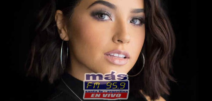 Tras el éxito de Sin Pijama y Mayores, Becky G lanza de la mano de Paulo Londra "Cuando te besé" , tema que viene acompañado por un video que es todo un éxito en YouTube.