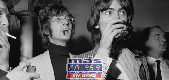 Se han difundido imágenes inéditas de John Lennon y George Harrison registradas durante las sesiones de grabación del álbum "Imagine", publicado por el primero en 1971. 

El material se incluirá en la nueva edición de "John Lennon: Imagine: The Ultimate Collection", que llegará a las disquerías el 5 de octubre.