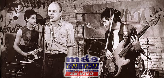 Un video inédito y casero de Sumo tocando "Regtest" en una fiesta privada se viralizó. 