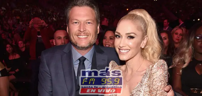 Fieles a la tradición estadounidense, Gwen Stefani y el cantante de country Blake Shelton se anticipan al espíritu navideño en el nuevo video de "You Make It Feel Like Christmas". 