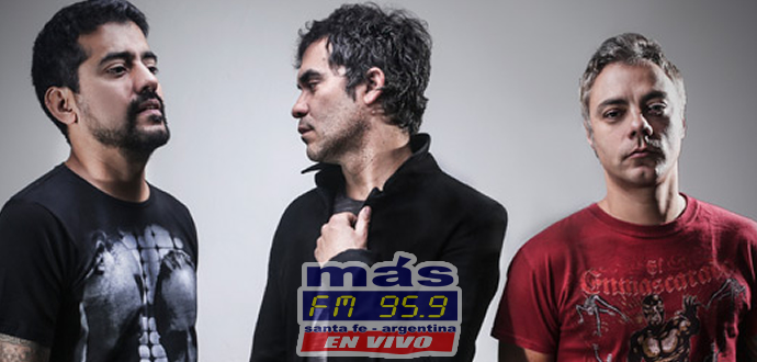 Ya estamos disfrutando de "Como Salvajes", lo nuevo de Attaque 77.

Si hay algo que ha caracterizado a Attaque 77 durante sus treinta años de carrera, es la búsqueda por desenmascarar las diferentes formas que asume la hipocresía en las civilizaciones modernas.