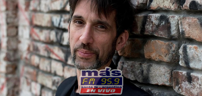 Diego Frenkel abrirá el ciclo Bendito Jueves, presentando su espectáculo "A través de las canciones", en el Bar Mutar.