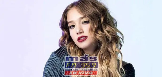 La artista Ángela Torres le da rienda suelta a su creatividad musical y lanza su primer single “Suerte”, donde lejos de buscar el camino obvio, construye un equipo artístico de producción muy picante. La artista Ángela Torres le da rienda suelta a su creatividad musical y lanza su primer single “Suerte”, donde lejos de buscar el camino obvio, construye un equipo artístico de producción muy picante.