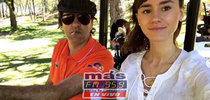 ¡Ciro ya es abuelo!

Finalmente, ayer se dio a conocer el nacimiento de  Helena, la hija de Katja Martinez y nieta del ex líder Los Piojos. Fue la flamante mamá la encargada de compartir la feliz noticia a través de las redes sociales, donde también mostró fotos de la pequeña.