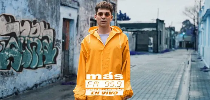 noticias Santi Celli lanza su disco más fm 95.9 online santa fe Reset Santi Celli lanza su disco "Reset", así es como una de las mitades del exitoso grupo pop cordobés Salvapantallas que se disolvió tras tres años de suceso, acaba de publicar su primer disco.
Corría el 2019 y Salvapantallas, dúo conformado junto a Zoe Gotusso, se encontraba en plena gira para presentar su disco SMS. El cielo parecía el límite cuando un accidente obligó a parar la pelota.