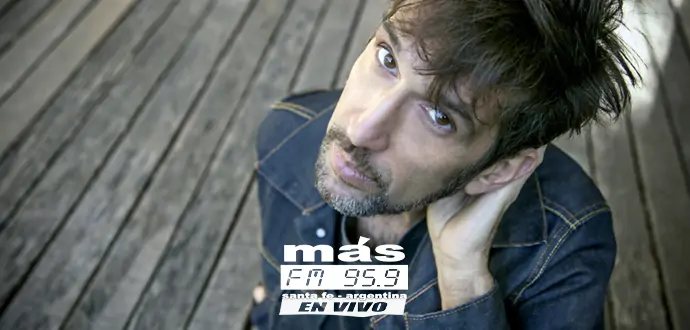 El artista Diego Frenkel está de festejos y te contamos todo.

Diego Frenkel cumple 35 años en los escenarios y para celebrarlo, ofrecerá un show vía streaming. Nosotros ya nos sumamos. ¿Y vos?

Desde su casa, en este encuentro exclusivo, estará acompañado por su guitarra acústica y otros instrumentos electrónicos.
