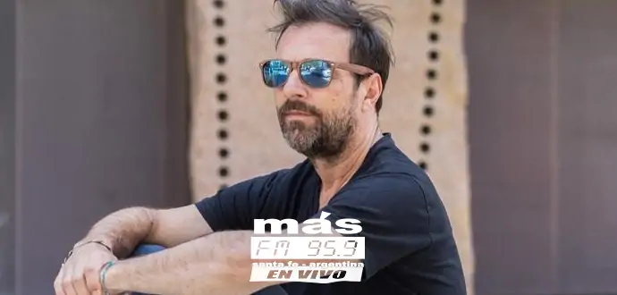 Es una alegría saber que durante la cuarentena, Kevin Johansen está animado, que crea canciones alegres y hasta se permite ser una caricatura. noticias-kevin-johansen-animado-más-fm-95.9-online-santa-fe