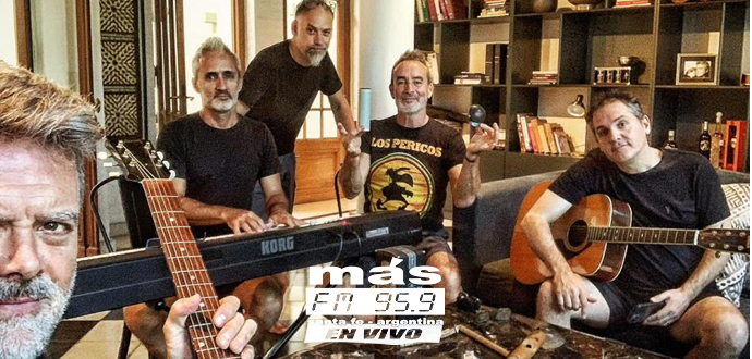 En septiembre de 2016, meses después de la muerte de David Bowie, Los Pericos cerraron el Ciudad Emergente con un especial homenaje llamado Reggae Stardust dedicado al artista inglés. 

Como bien lo indica su nombre, el set fue con temas del duque blanco, pero en clave jamaiquina.