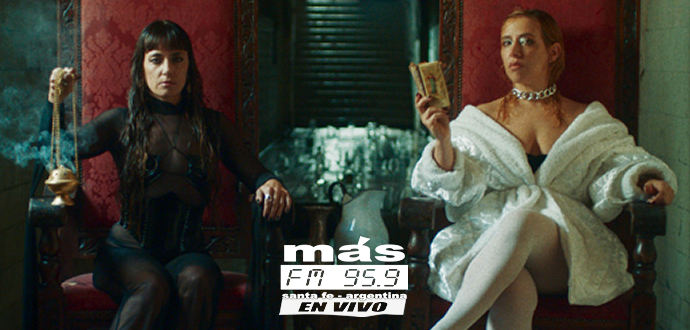 Cuando se pensaba que ya estaban todas las cartas sobre la mesa y luego del anticipado lanzamiento de su álbum "Sucia estrella" el pasado 8 de abril, la rapera argentina Sara Hebe estrenó ATP.