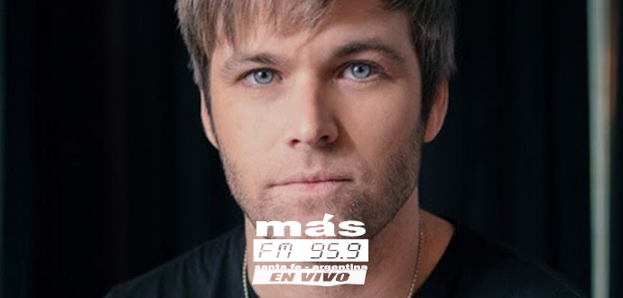 El cantante argentino Benja Amadeo presentó tres videos grabados en vivo, ellos son "Iluminábamos", "No Te Enamores" y "10 Mil".